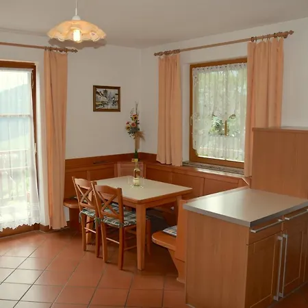 Mitsche Apartament *